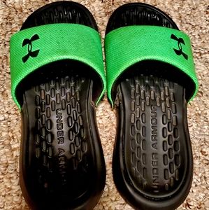 Youth Under Armor Slip on Green Sandles 3Y